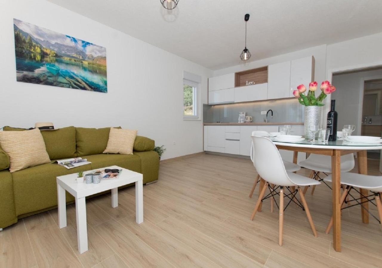 Seaview Oscar Apartman