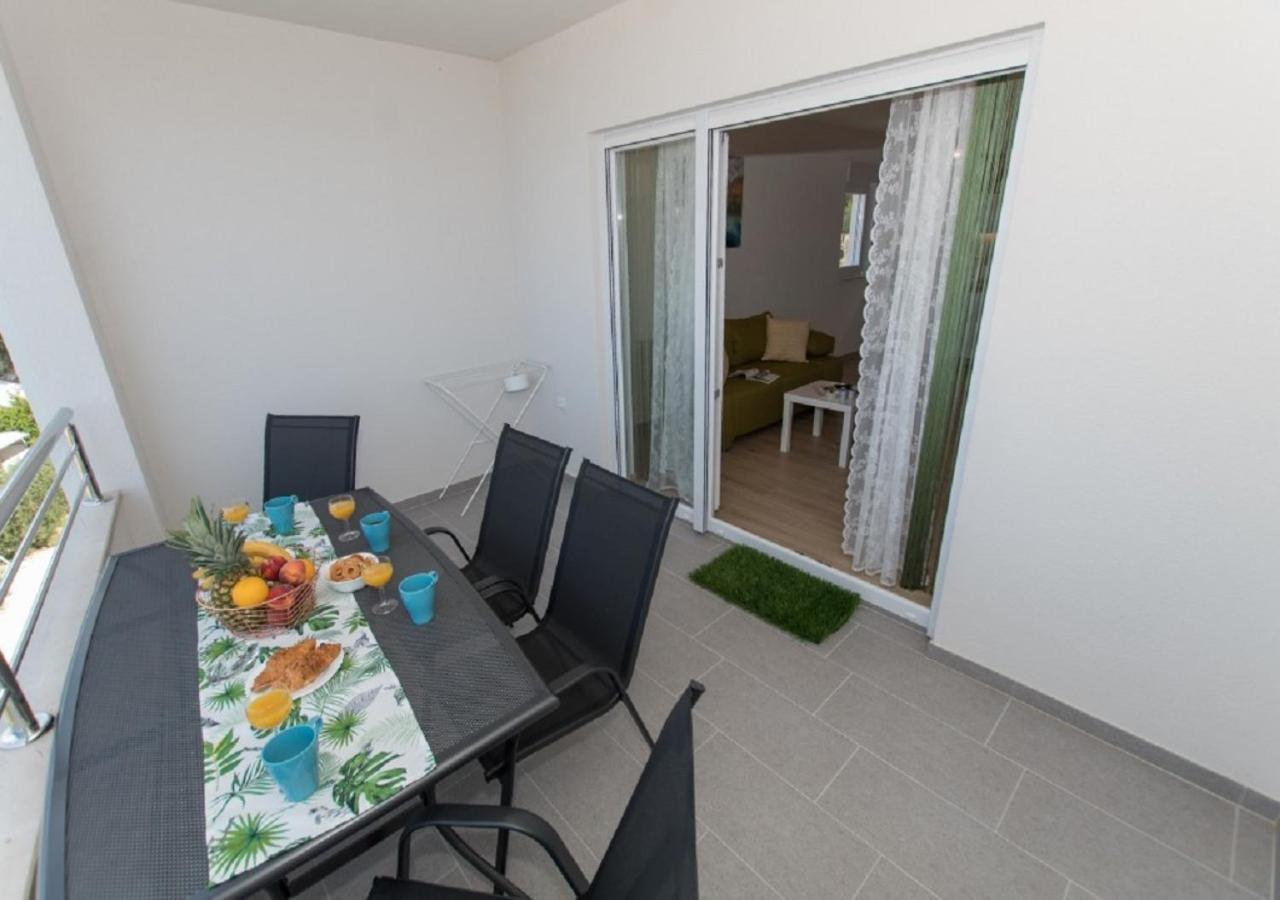 Seaview Oscar Apartman Makarska