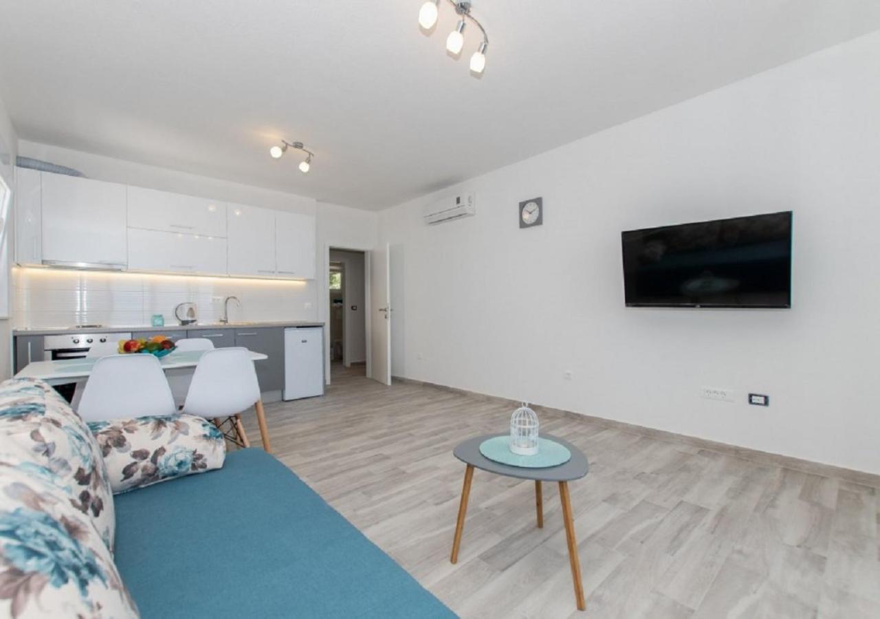 Seaview Oscar Apartman